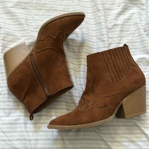 Suede western bootie